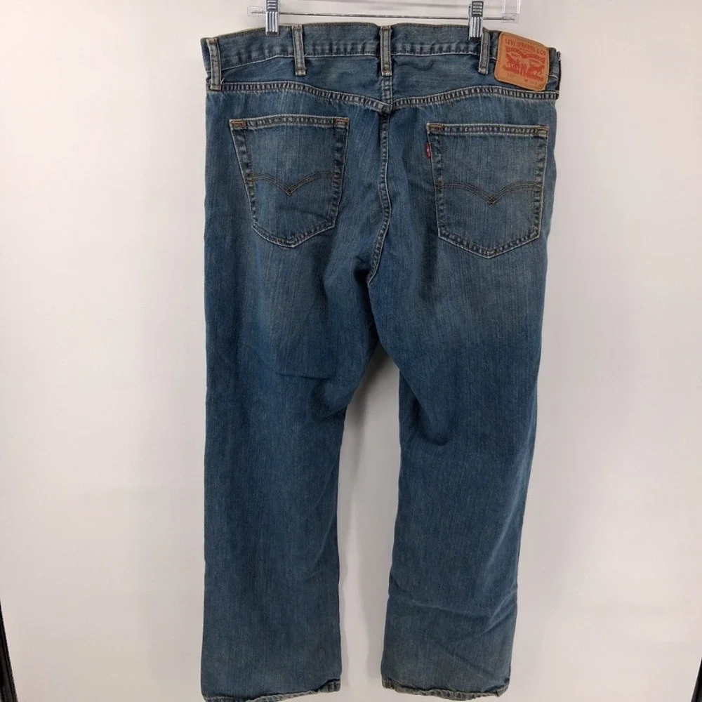 Levi's 550 Jeans Mens 40x30 Medium Wash Blue Relaxed Fit Five Pocket Solid